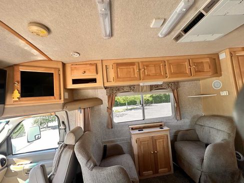 Used 2006 Ford E-450 and Econoline 450 RWD image 39