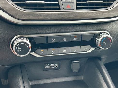 Used 2025 Nissan Altima 2.5 SV image 26