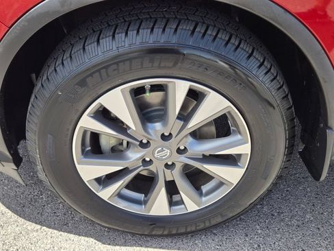 Used 2017 Nissan Murano SL w/ Cargo Package FWD image 9