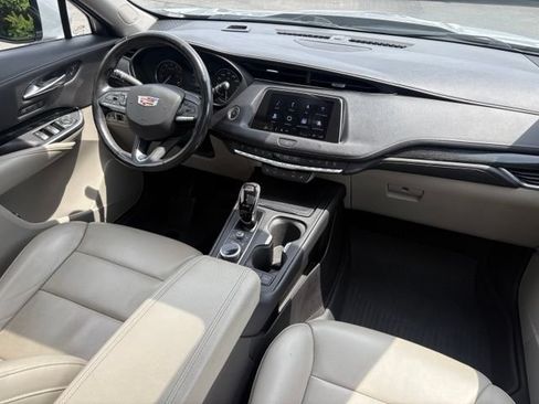 Used 2021 Cadillac XT4 Premium Luxury w/ Cold Weather Package FWD image 23