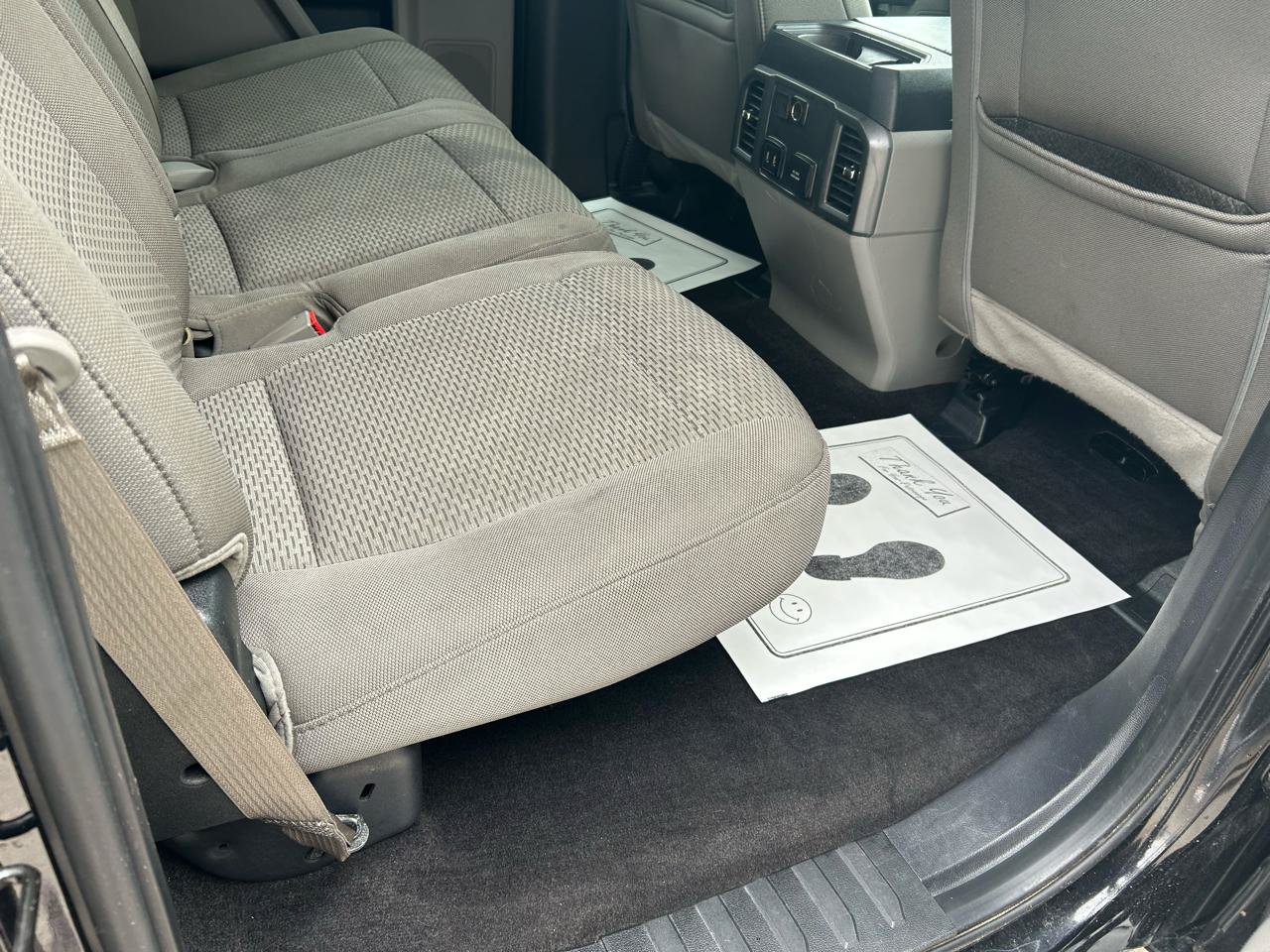 Used 2018 Ford F150 XLT w/ Equipment Group 302A Luxury AWD/4WD image 11
