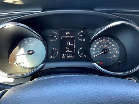 Used 2022 Toyota Sequoia SR5 image 20