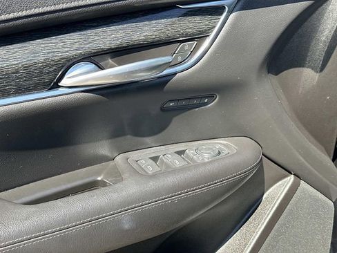 Used 2021 Cadillac XT5 Premium Luxury AWD/4WD image 16
