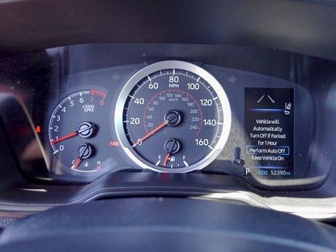 Certified 2022 Toyota Corolla Cross LE AWD/4WD image 18