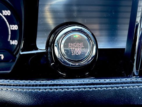 Used 2021 Lincoln Corsair FWD w/ Convenience Package image 21