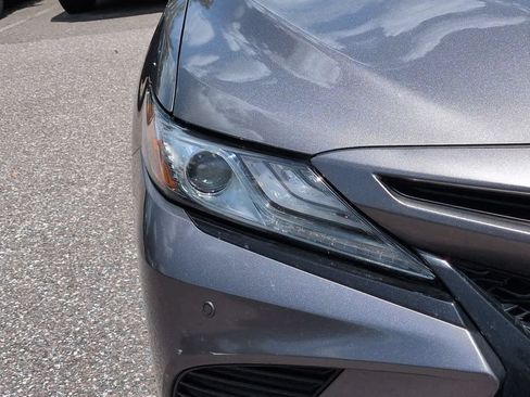 Certified 2018 Toyota Camry XSE FWD image 10