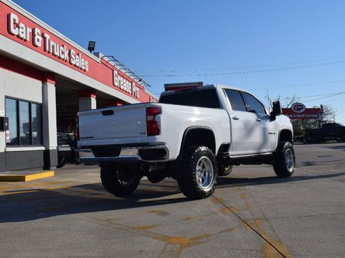 Used 2021 Chevrolet Silverado 2500 LTZ image 4