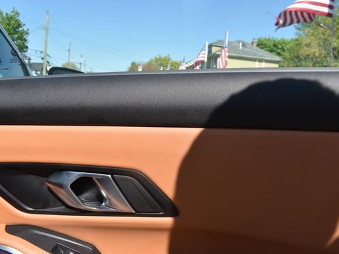 Used 2024 BMW 330i Sedan w/ Convenience Package RWD image 27