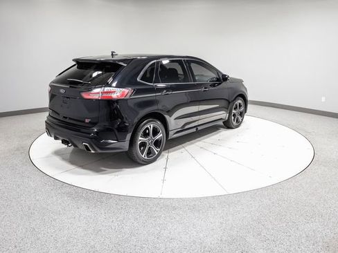 Used 2020 Ford Edge ST w/ Cold Weather Package AWD/4WD image 31