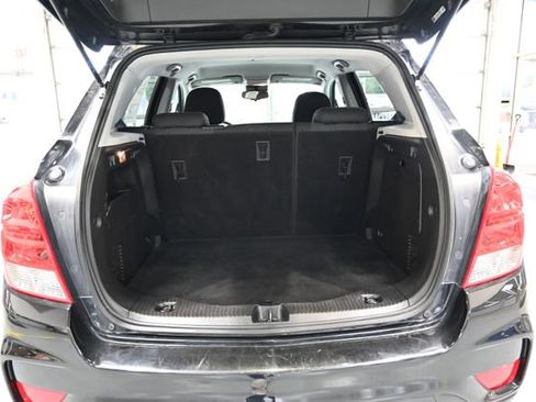 Used 2020 Chevrolet Trax LS w/ Tint and Cruise Package AWD/4WD image 25
