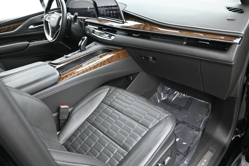 Certified 2023 Cadillac Escalade ESV Sport Platinum w/ LPO, ONYX Package AWD/4WD image 36