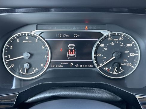 Used 2025 Nissan Pathfinder SV w/ SV Premium Package image 29