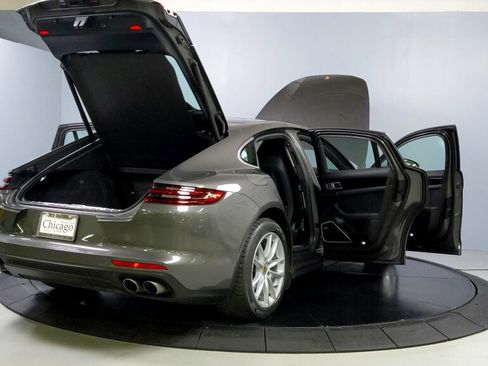 Used 2017 Porsche Panamera 4S w/ Premium Package Plus image 13