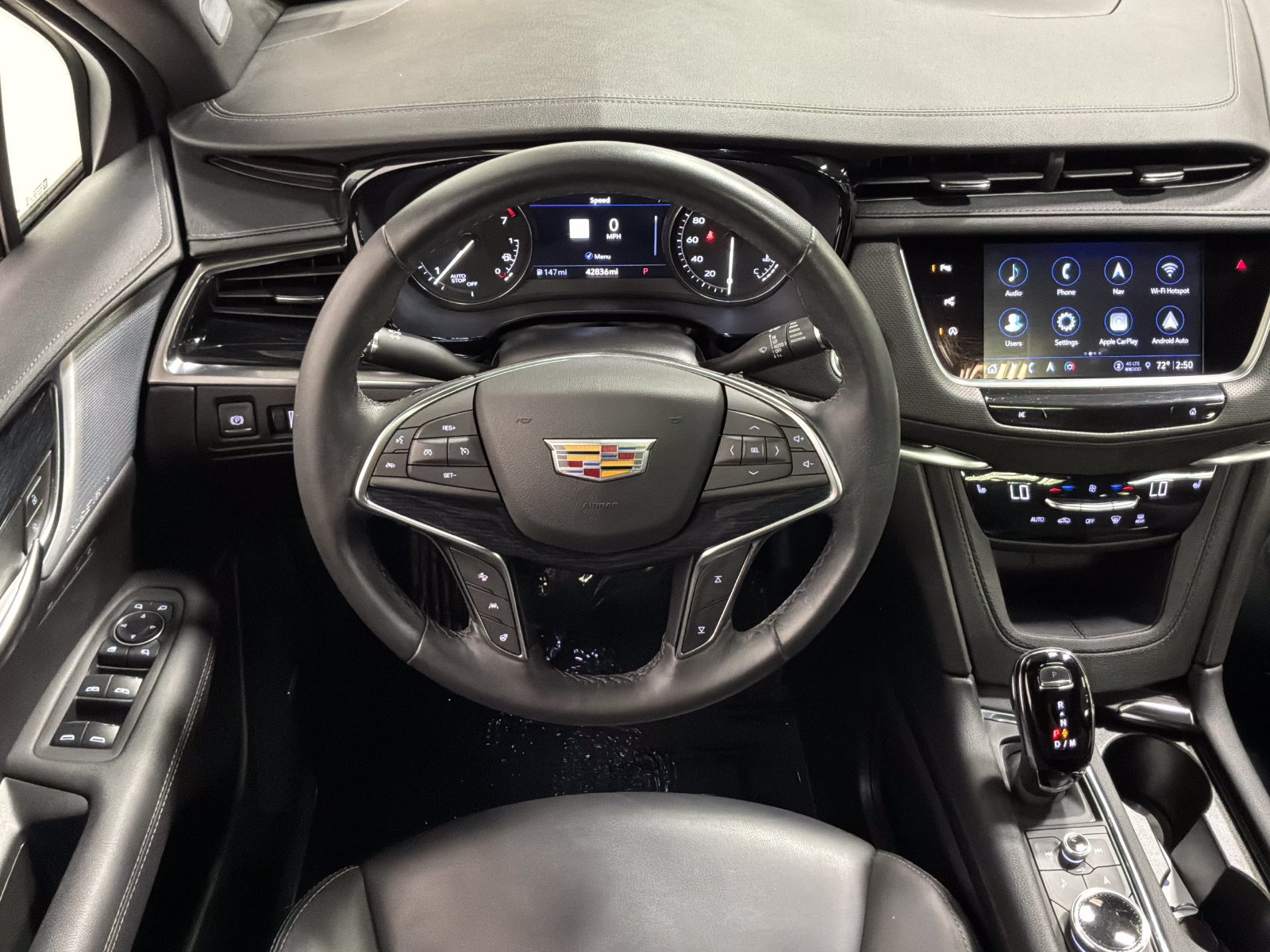 Used 2024 Cadillac XT5 Premium Luxury w/ Technology Package AWD/4WD image 7