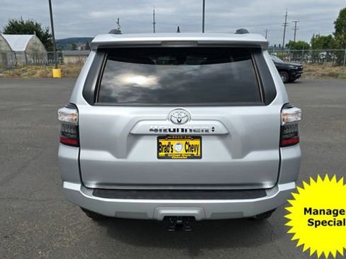 Used 2024 Toyota 4Runner SR5 Premium image 5