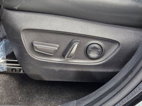 Used 2025 Toyota Grand Highlander XLE image 15