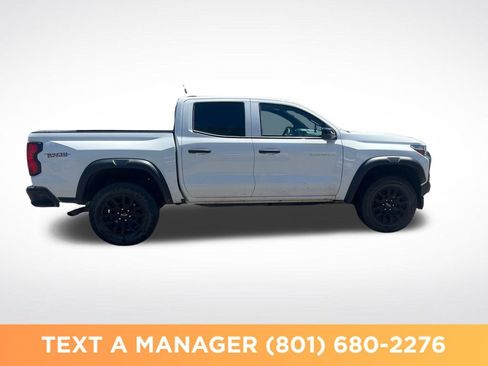 Used 2024 Chevrolet Colorado Trail Boss w/ Technology Package AWD/4WD image 6