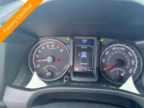 Used 2023 Toyota Tacoma TRD Off-Road image 19