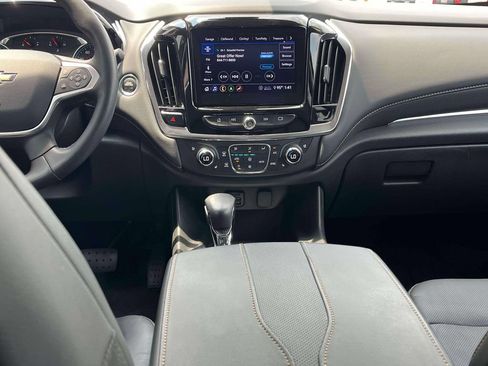 Certified 2021 Chevrolet Traverse Premier w/ LPO, Black Accent Package AWD/4WD image 13