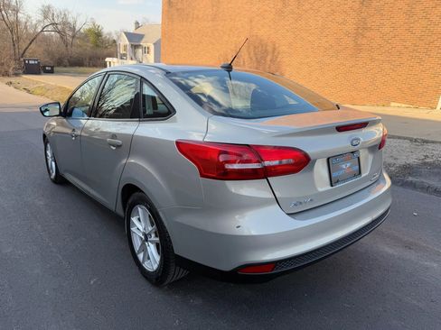 Used 2015 Ford Focus SE image 5