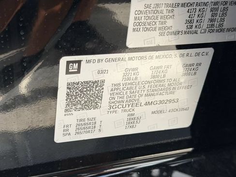 Used 2021 Chevrolet Silverado 1500 RST w/ Convenience Package II AWD/4WD image 28