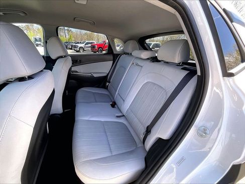 Used 2023 Hyundai Kona SEL FWD image 13
