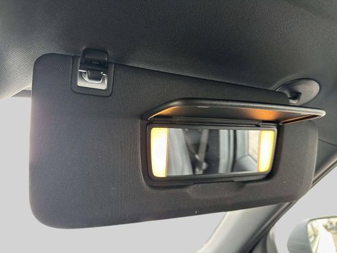 Certified 2025 Chevrolet Equinox LT w/ Convenience Package II image 34