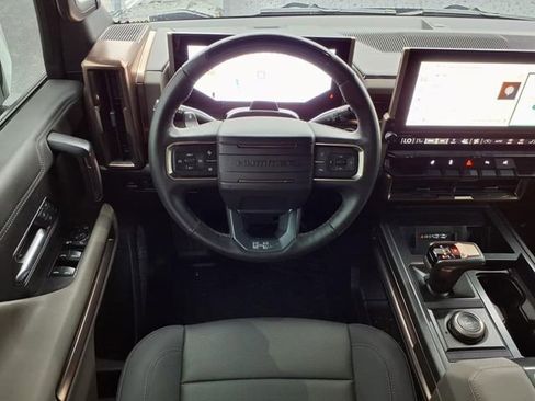 Used 2025 GMC Hummer EV 2X image 21