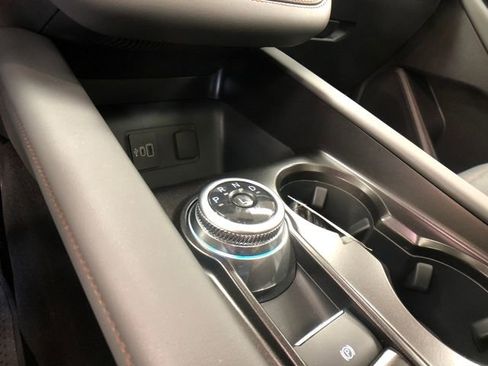 New 2026 Ford Explorer Active w/ Active Comfort Package image 17