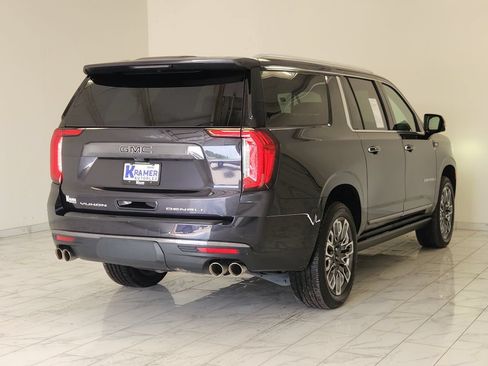 Used 2023 GMC Yukon XL Denali Ultimate AWD/4WD image 5