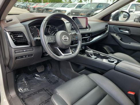 Used 2023 Nissan Rogue SL AWD/4WD image 9