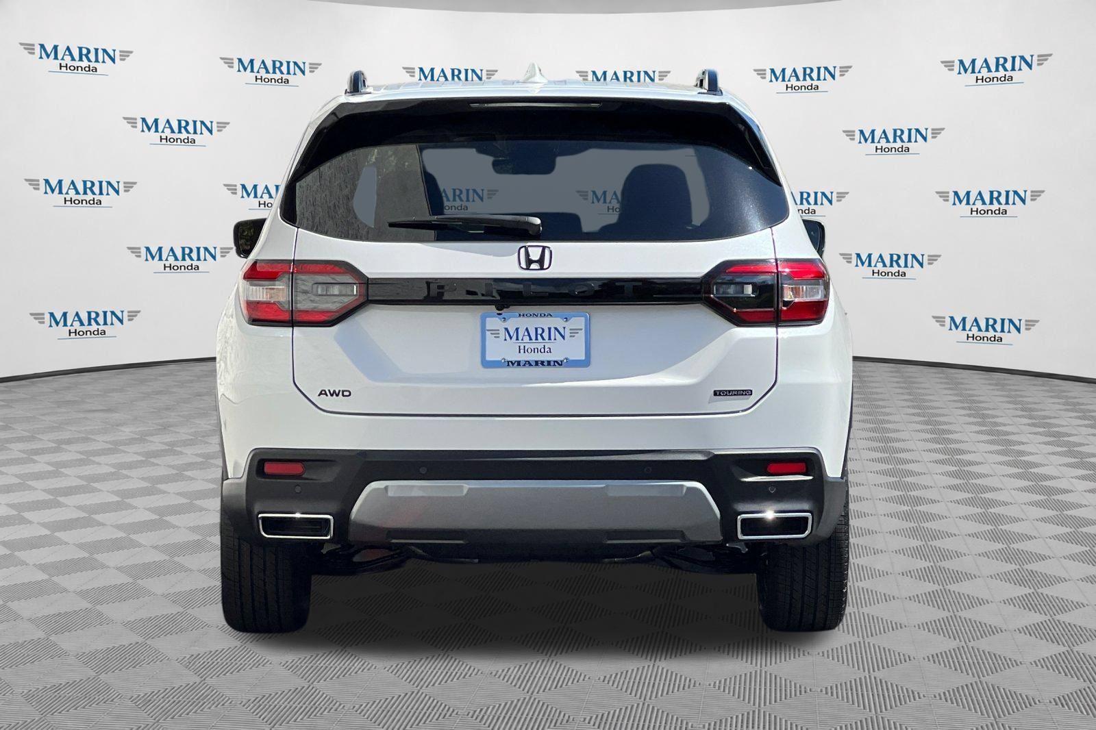New 2026 Honda Pilot Touring image 4
