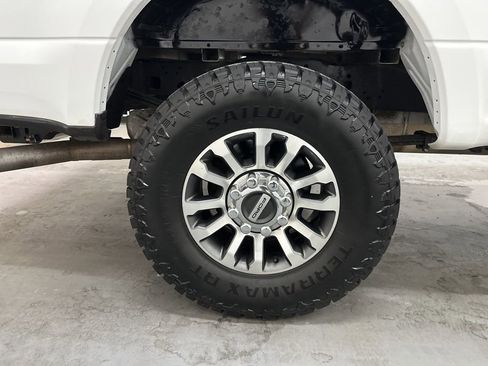 Used 2022 Ford F250 XL w/ Power Equipment Group image 49