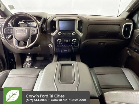 Used 2022 GMC Sierra 3500 Denali w/ Technology Package image 7