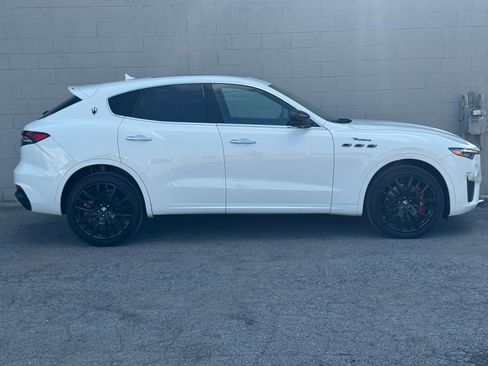 Used 2024 Maserati Levante Modena Ultima AWD/4WD image 9