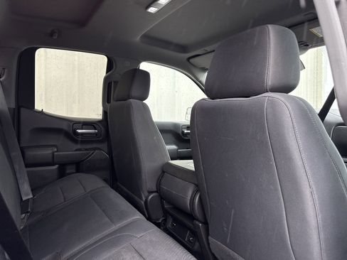 Used 2019 Chevrolet Silverado 1500 Custom Trail Boss w/ Custom Convenience Package image 34