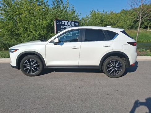 Used 2018 MAZDA CX-5 Touring w/ Preferred Equipment Package AWD/4WD image 2