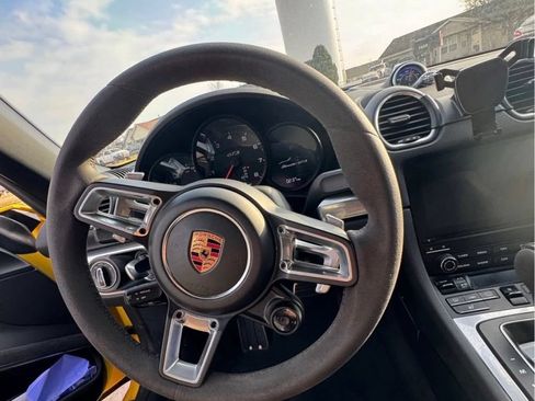 Used 2018 Porsche 718 Boxster GTS RWD image 13