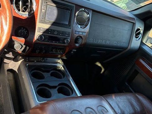 Used 2012 Ford F250 King Ranch w/ King Ranch w/Chrome Pkg image 22