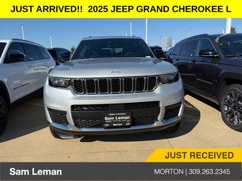 New 2025 Jeep Grand Cherokee L Laredo w/ Luxury Tech Group I image 2