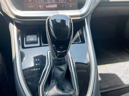 Used 2025 Subaru Outback Onyx Edition image 17