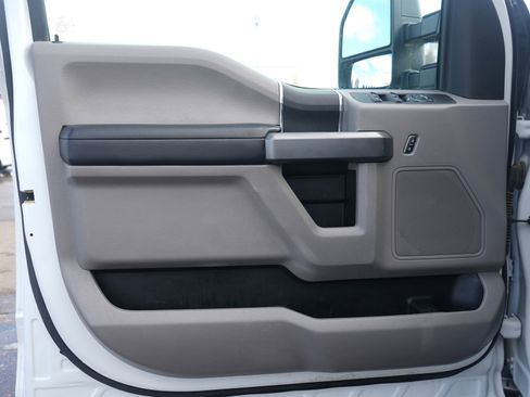 Used 2019 Ford F350 XL w/ Power Equipment Group image 21