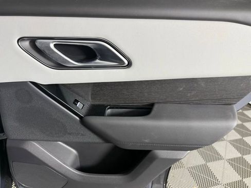 Used 2026 Land Rover Range Rover Velar Dynamic SE AWD/4WD image 29