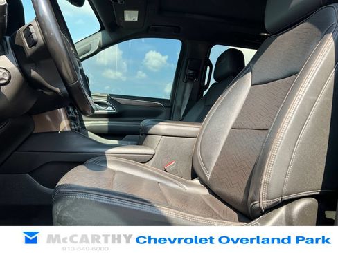 Used 2021 Chevrolet Suburban High Country w/ Premium Package AWD/4WD image 10
