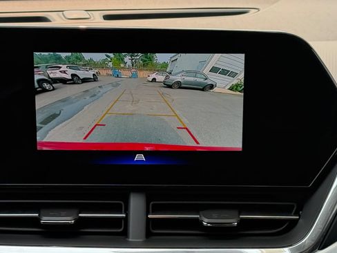 New 2026 Chevrolet Trax LT w/ Driver Confidence Package FWD image 15