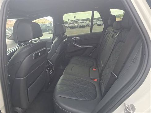 Used 2025 BMW X5 sDrive40i RWD image 17