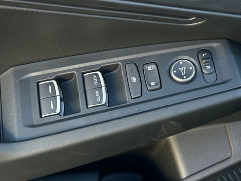 New 2026 Honda Accord LX image 13