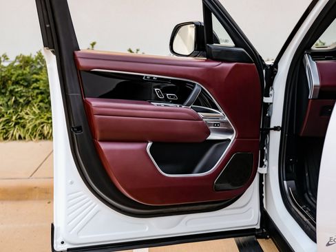 Used 2023 Land Rover Range Rover Long Wheelbase Autobiography image 79