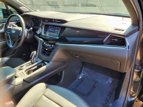 Used 2022 Cadillac XT6 Sport w/ Technology Package image 33