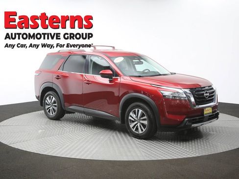 Used 2022 Nissan Pathfinder SL AWD/4WD image 48
